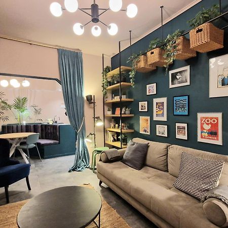 Secret Garden Downtown Apartment Athens Ngoại thất bức ảnh