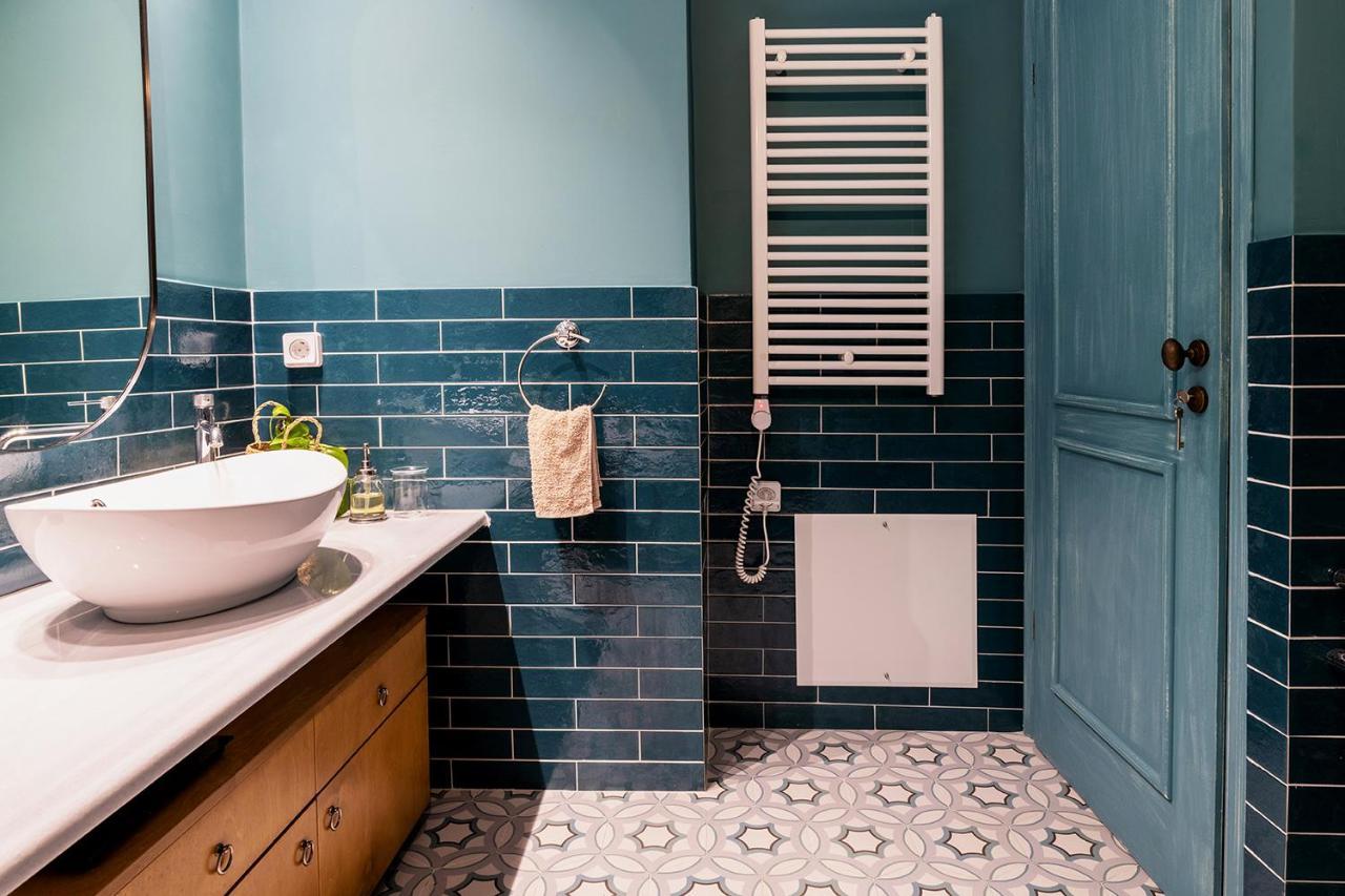 Secret Garden Downtown Apartment Athens Ngoại thất bức ảnh